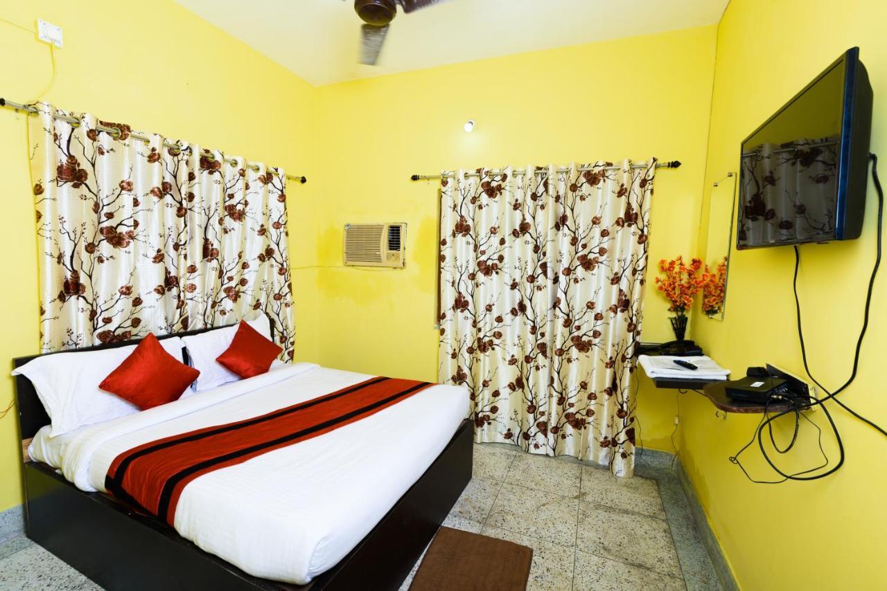 Sterling Baishakhi Hotel Kolkata Exterior photo